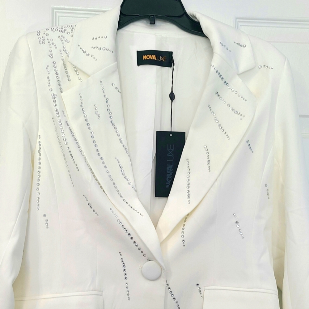 NWT White Blazer with Sequin Size 14 XL